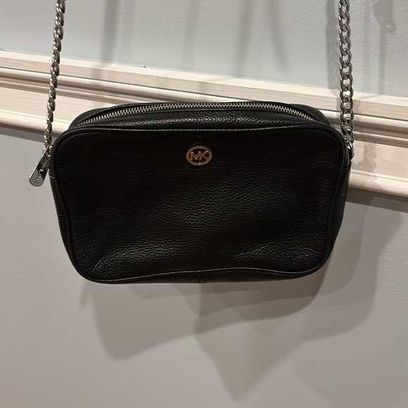 Michael Kors Black Gold Fulton Large Pebbled Leather Crossbody Bag